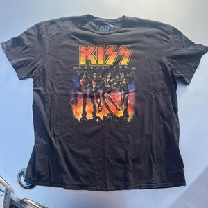 Black KISS Destroyer modern band tee